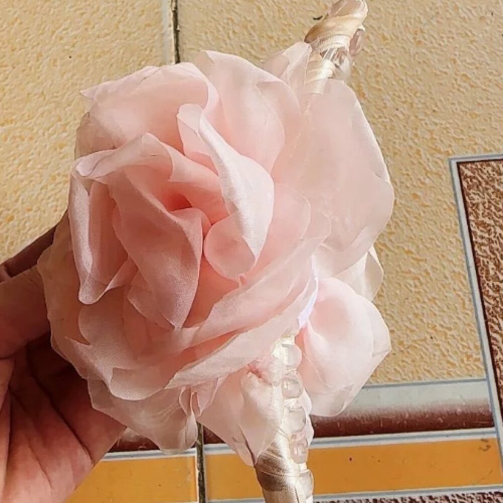 Luxury women's hair clips